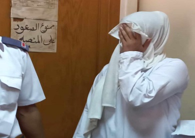 اليوم.. الحكم على القوادة المتهمة باستقطاب الضحايا لسفاح التجمع
