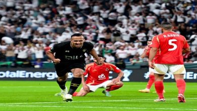كواليس تحفيز جوميز للاعبي الزمالك قبل السوبر الإفريقي.. وسبب الانسحاب بعد ركلة الجزاء