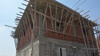 نائب محافظ البحيرة يتابع حملة لإزالة التعديات على الأرض الزراعية وأملاك الدولة بدمنهور