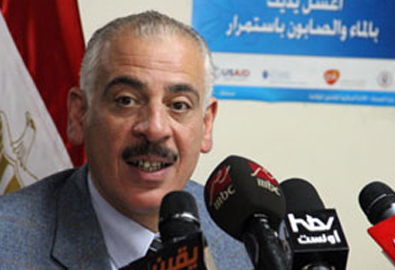 نائب وزير الصحة يعقد اجتماعا مع قطاعي الطب الوقائي والصحة العامة والرعاية الأولية
