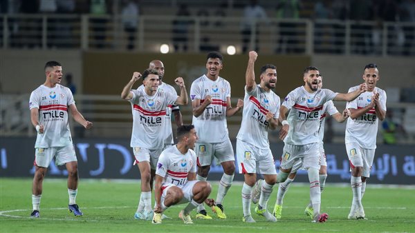 تهديد بالانسحاب من السوبر.. تفاصيل أزمة ثلاثي الزمالك في الإمارات