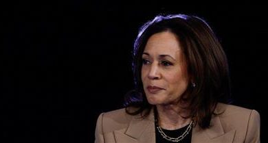 هاريس تطالب بخفض التصعيد في الشرق الأوسط