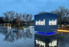 الإدارة السابقة تقترح تقسيم شركة Intel للنجاة في السوق