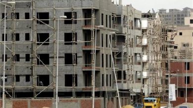 النائب إيهاب منصور: الاشتراطات الجديدة أدت لوقف البناء.. 1500 ترخيص في 3 سنوات ونصف