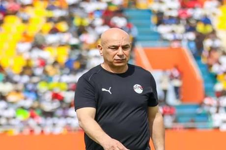 حسام حسن يستبعد ثلاثة نجوم من قائمة منتخب مصر لمباراتي موريتانيا