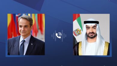 رئيس الدولة ورئيس الوزراء اليوناني يبحثان علاقات التعاون والتطورات في المنطقة