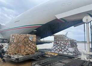 وصول الطائرة الإغاثية الخامسة من الجسر الجوي الكويتي إلى لبنان