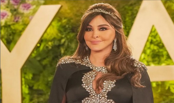 إليسا توجّه رسالة توعية للنساء حول مرض السرطان بعد انتصارها عليه