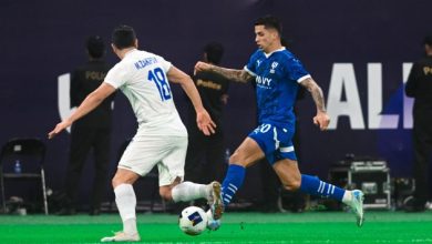 دوري ابطال آسيا للنخبة: هاتريك ميتروفيتش يقود الهلال لكسب الاستقلال الايراني وتأمين صدارة المجموعة