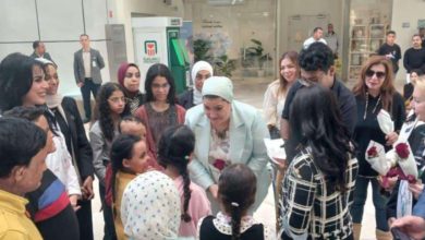 رئيسة المجلس القومي للطفولة والأمومة تزور الأطفال بمستشفى حروق أهل مصر في إطار الاحتفال بأعياد الطفولة