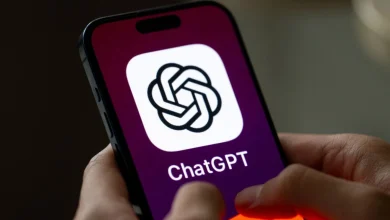 يمكنك الآن التواصل مع ChatGPT على واتساب أو الاتصال به على خطك الأرضي!