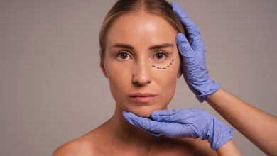 أبرز اتجاهات جراحة التجميل في عام 2025 مع طبيب التجميل إبراهيم الأشقر
