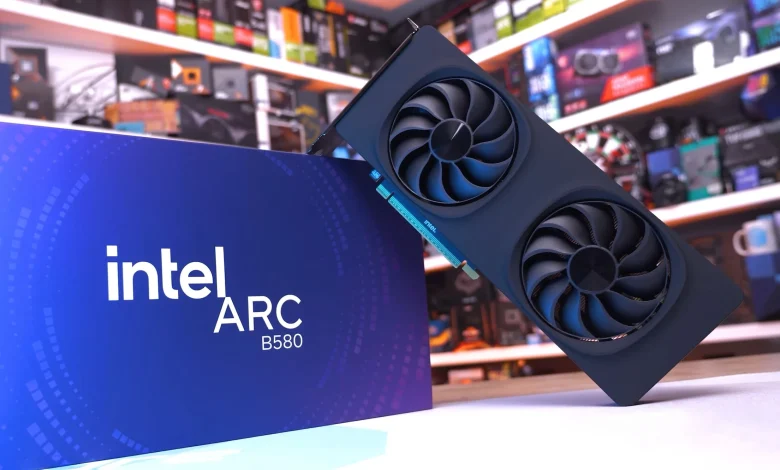 بطاقة Intel Arc B580 تنفد من المتاجر بعد يومٍ واحد من الإطلاق الرسمي!