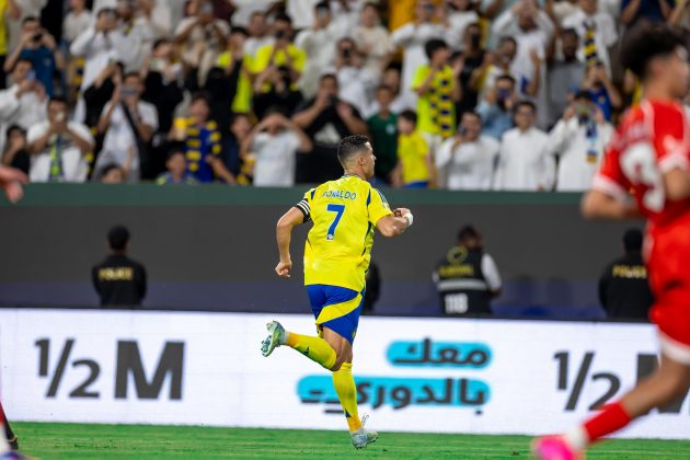 سبب يدفع رونالدو لرفض الرحيل عن النصر