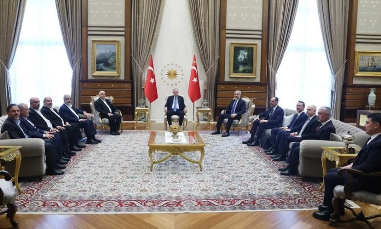 أردوغان يستقبل وفدا قياديا من حركة حماس في أنقرة