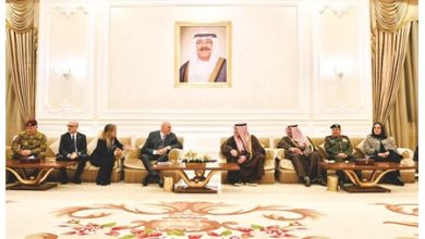 النائب الأول لرئيس الوزراء استعرض مع وزير الدفاع الإيطالي أوجه التعاون الثنائي بين البلدين