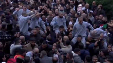 ماذا أراد الاحتلال من الاعتداء على الأسرى المحررين في صفقة التبادل حتى اللحظات الأخيرة؟ 