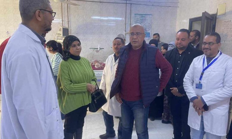 وكيل صحة قنا يتفقد مستشفى قوص المركزي للاطمئنان على الخدمات المقدمة