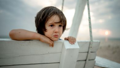 كيف أتعامل مع الطفل الذي يخاف من الأطفال؟