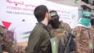 أسرى إسرائيليون مفرج عنهم من غزة يعلقون على استئناف الحرب