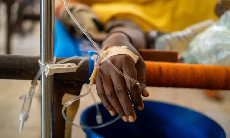 الكوليرا تحصد أرواح نحو 100 شخص في أسبوعين بولاية سودانية
