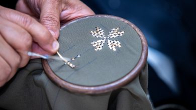 النقدة إرث الجدات الثمين والحرفيات السعوديات يبدعن في تطريزه