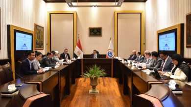 وزير الصحة يعقد اجتماعا بشأن مشروع إنشاء شبكة وطنية متكاملة للباثولوجيا الرقمية
