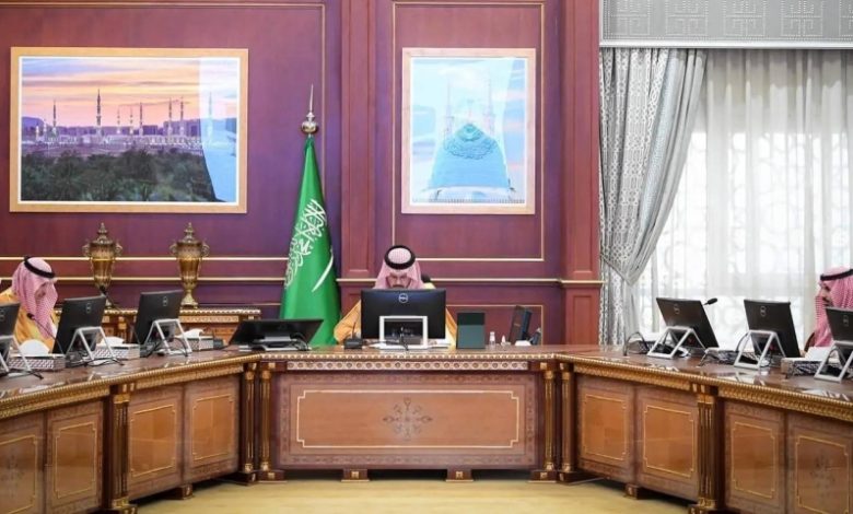 أمير المدينة المنورة يرأس اجتماع لجنة الحج والزيارة بالمنطقة - أخبار السعودية
