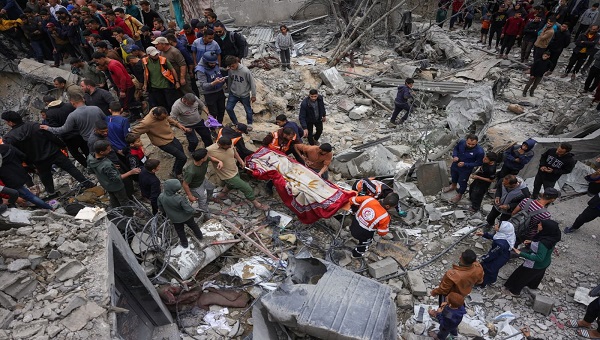 استشهاد 595 طفلاً فلسطينياً و308 نساء في قطاع غزة منذ مارس الماضي