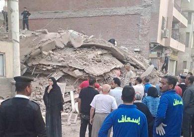 انهيار منزل داخله 4 أسر بحي شرق أسيوط