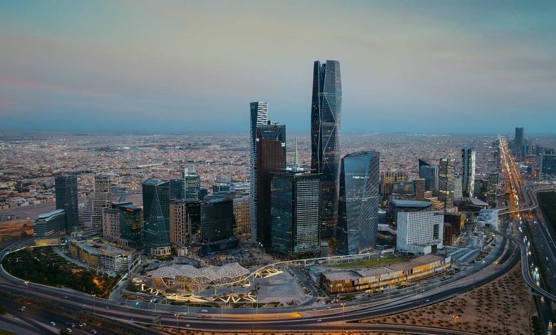 بالتعاون مع «هواوي».. «كافد» يطلق تقنية Smart Wi-Fi 7 في مساحاته العامة