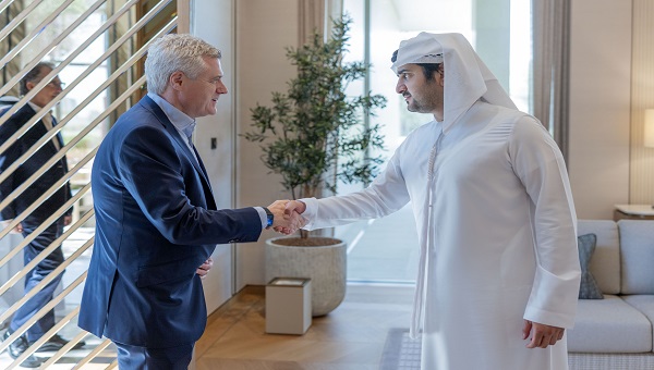بالفيديو.. مكتوم بن محمد يستقبل الرئيس التنفيذي لـ"WPP" العالمية