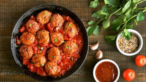 خطوة بخطوة.. طريقة عمل كفتة داود باشا للشيف نادية السيد