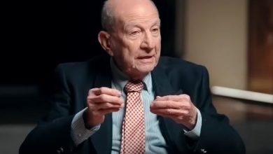 محمد أبو الغار: هجرة الأطباء جزء من مشكلة مصر ولا يمكن حلها فرديا