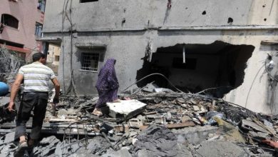 12 قتيلاً في قصف إسرائيلي على غزة و«الأونروا» تصف الحصار بـ«العقاب الجماعي»