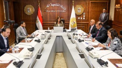 وزيرة التنمية المحلية تتابع مع المحافظات الموقف التنفيذي لمنظومات التصالح