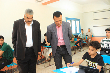 72 ألف طالب يؤدون امتحانات النقل الثانوي بسوهاج وسط متابعة دقيقة واستعدادات تقنية