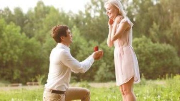8 علامات تكشف أن شريكك هو «الرجل المناسب»