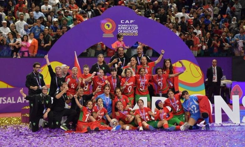 المنتخبات الوطنية تواصل التألق.. والدوري المغربي يغرد "خارج السرب"