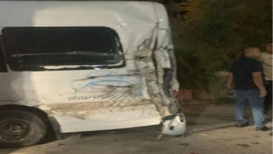 آليات الاحتلال تصدم حافلة تقل حجاجا في جنين بشكل متعمد...
