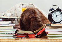 أخصائية توضح طرق اكتشاف الاضطراب لدى الطلاب بفترة الاختبارات
