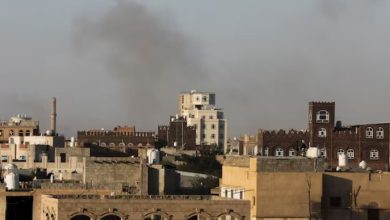 إعلام عبري: إسرائيل تعتزم توسيع هجماتها باليمن وضرب أهداف بإيران