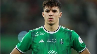الأهلي يرد على عروض فيجا