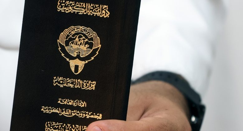 الإقامة والعمل والسكن حلول مطروحة لـ«الأعمال الجليلة».. والقرار النهائي لم يُتخذ