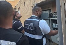 البلدية: قطع الكهرباء عن 5 عقارات لسكن العزاب في الرميثية وسلوى والسالمية
