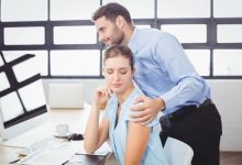 التحرش الجنسي بالنساء العاملات بين إكراه الإثبات وصمت الضحايا