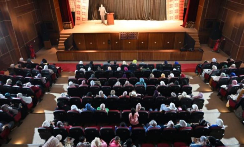 الدعم النفسي للمرأة ومواجهة التحديات الاجتماعية في مناقشات ملتقى أهل مصر بالعريش