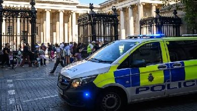 الشرطة البريطانية: 50 شخصا يتلقون العلاج بعد حادث الدهس في ليفربول