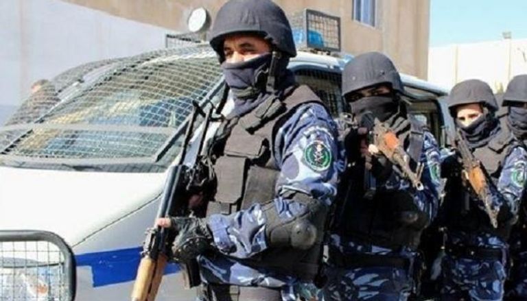 الشرطة: القبض على اثنين من أخطر المطلوبين في مخيم عسكر بنابلس