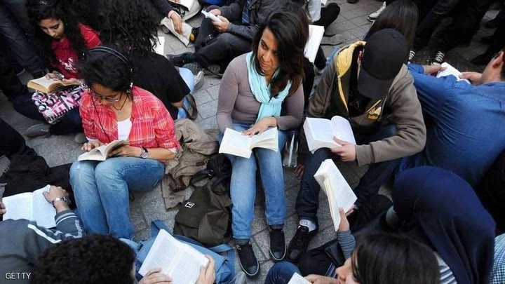 العذرية ما زالت مقياسا مهمّا في المجتمع التونسي وشغل المرأة غيّر الأعراف القديمة